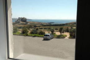 PLAS DARIEN-3 BED APT- SEA VIEWS - SLEEPS 5